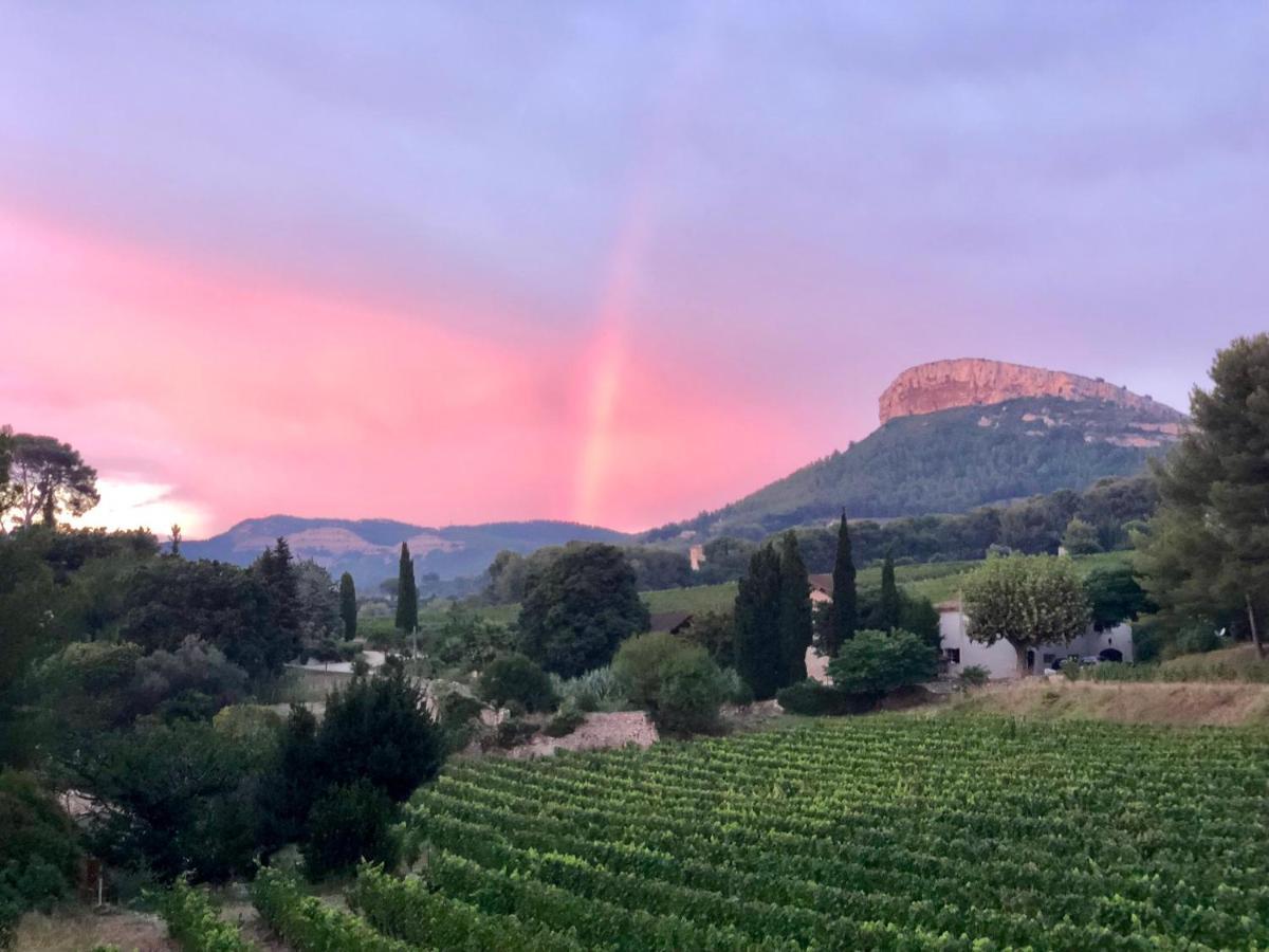 La Dependance Du Clos De La Tour Cassis Villa Luaran gambar